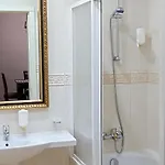 Aparthouse Borovo Near Bulgaria Mall, Free Street Parking * Sofia
