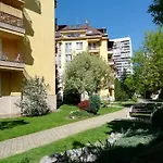 Aparthouse Borovo Near Bulgaria Mall, Free Street Parking Apartment