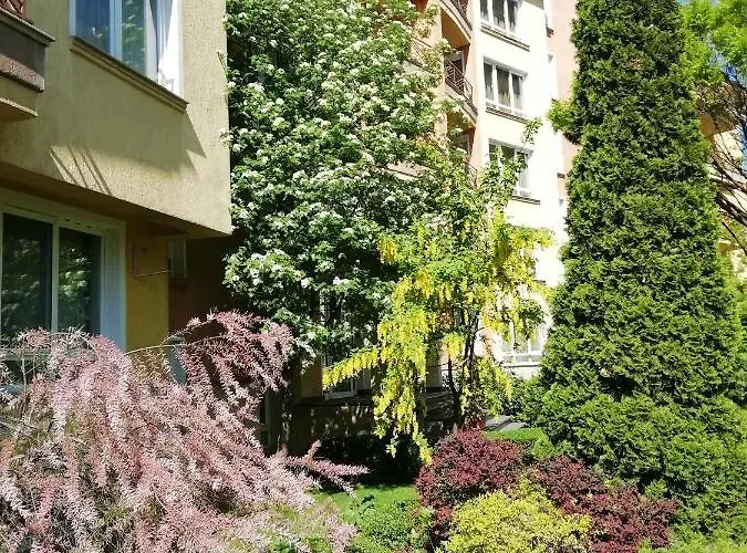 Apartamento Aparthouse Borovo Near Bulgaria Mall, Free Street Parking *