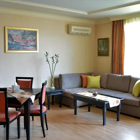 Aparthouse Borovo Near Bulgaria Mall, Free Street Parking София